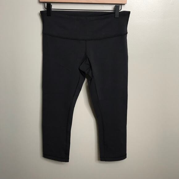 Lululemon Cropped Leggings Women's Size 8 - Picture 1 of 4